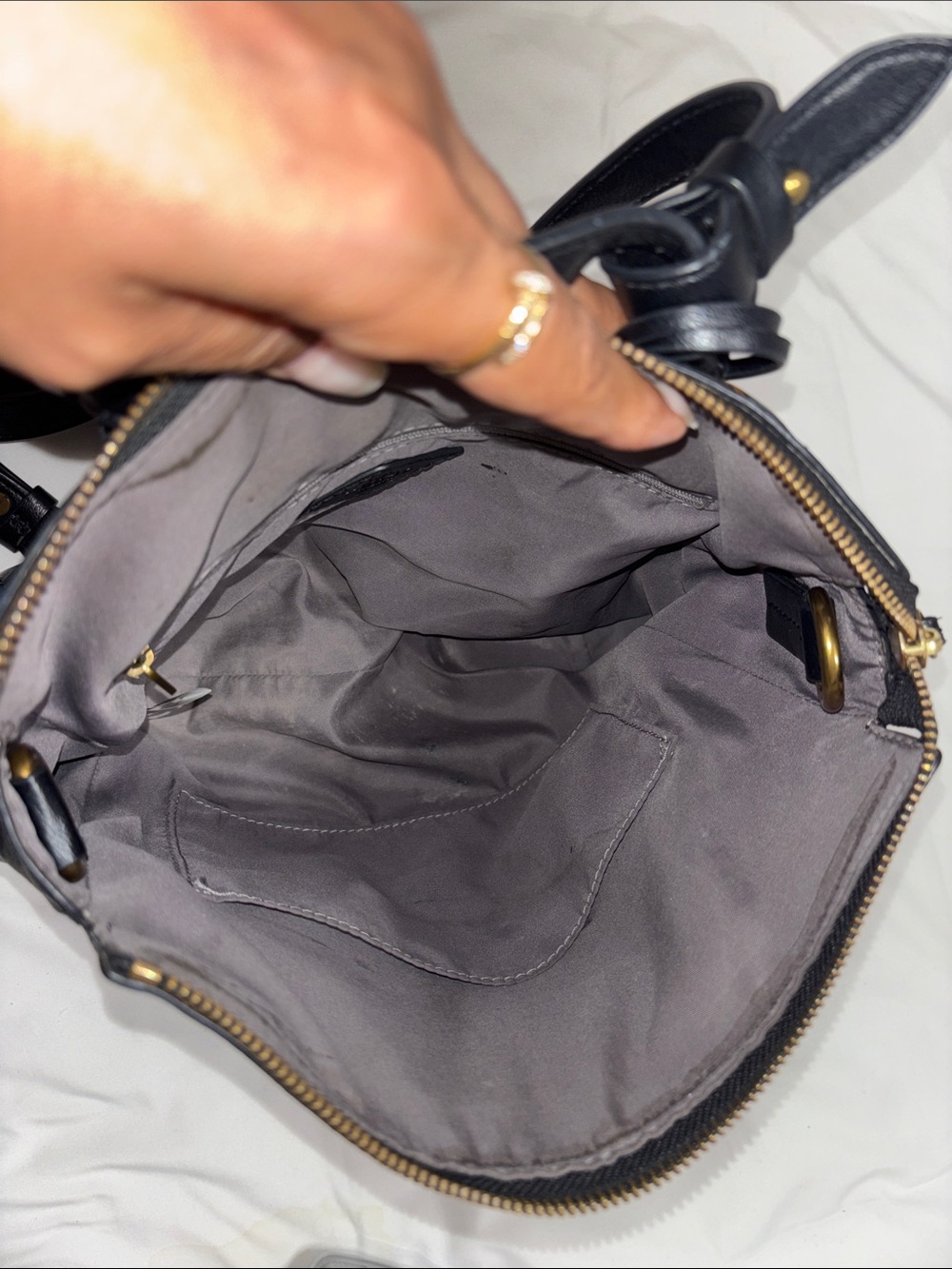 Fossil Black Shoulder Bag with Multicolor Logo Pattern - Picture 9 of 12